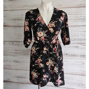 Scobe Surplice Black Floral 3/4 Sleeve Dress Sz Small